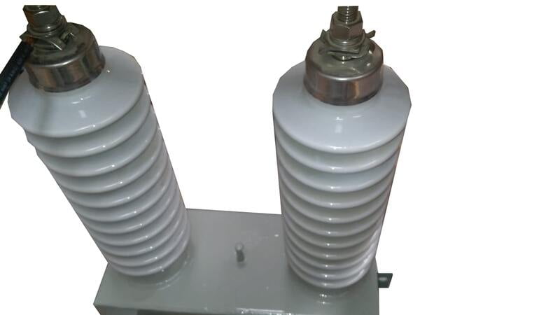 Capacitor de potencia Monofasico en 13.2 Kv Capacitor de potencia Monofasico en 13.2 Kv